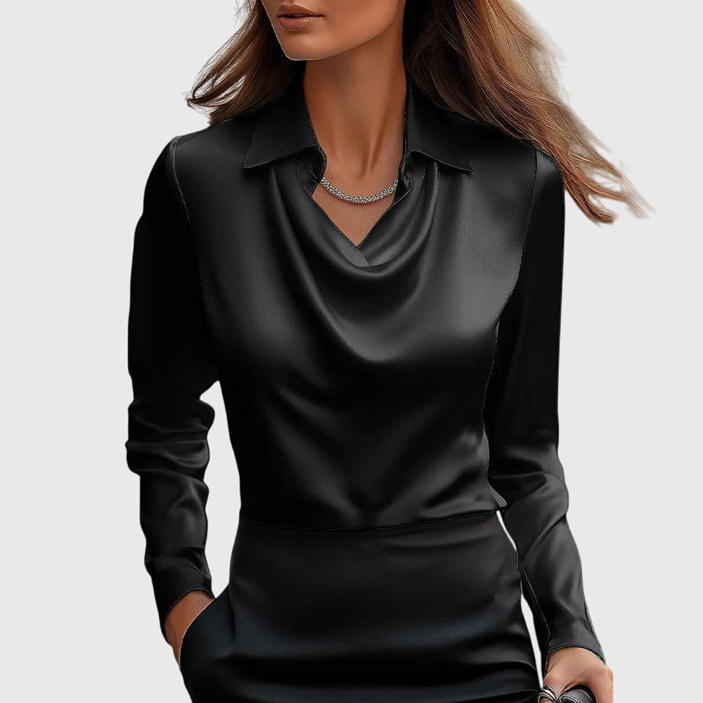 Sylvia – Elegante blouse met zijdeachtige glans en plissé-kraag