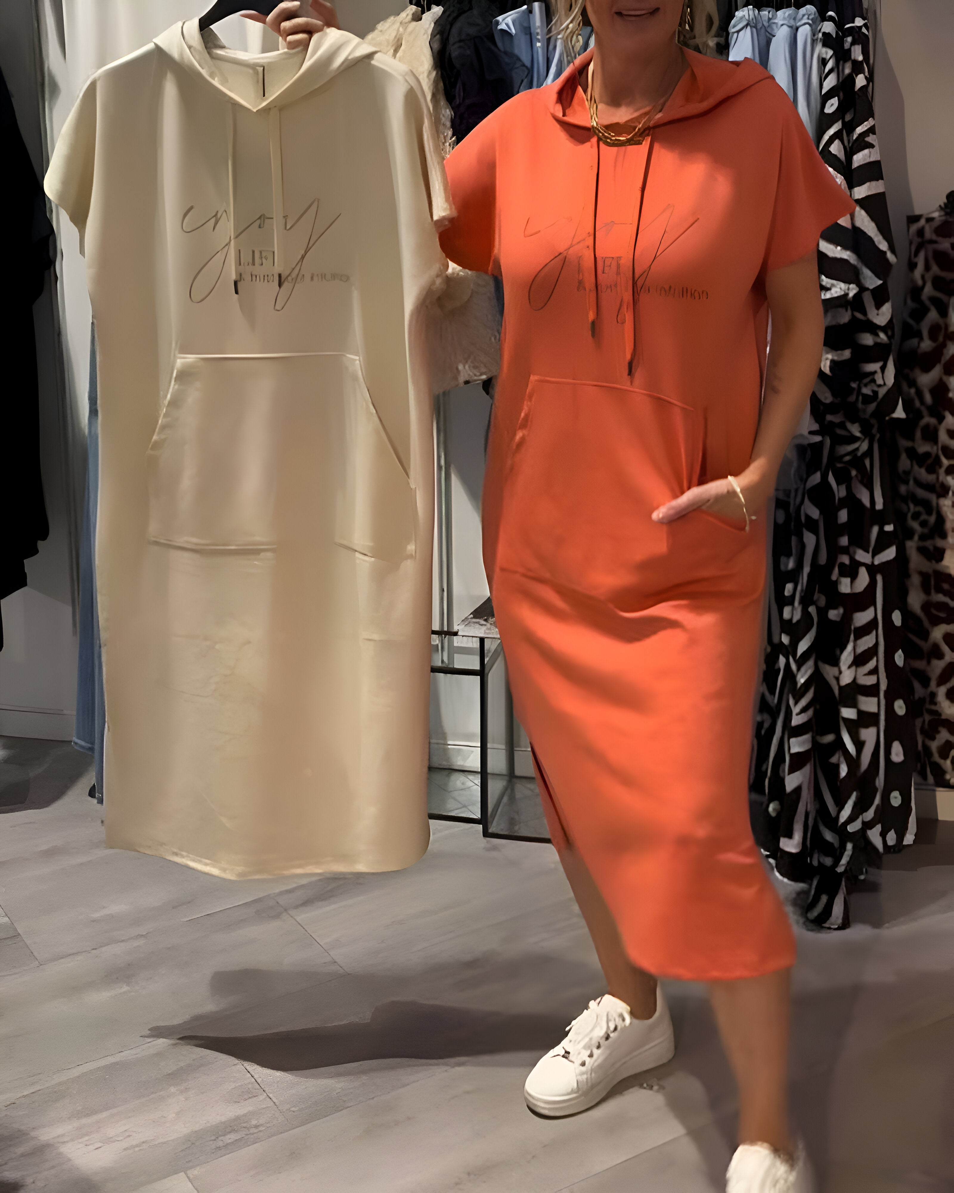 Lola™ | Jurk met capuchon voor comfort en zelfvertrouwen